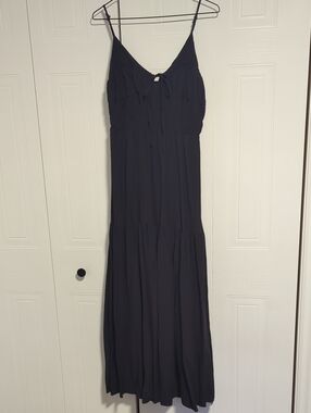 Black Spaghetti‑Strap Maxi Dress